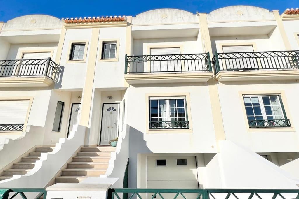 Villa New! - The Surfer Pilot - Baleal 8Pax Ferrel  Exterior foto